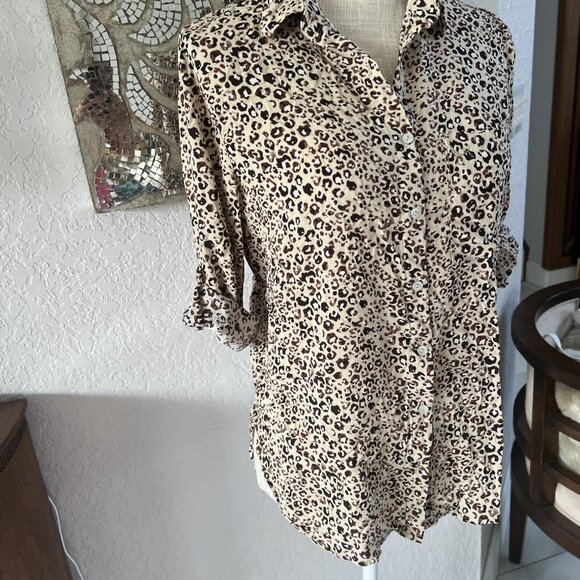 Grand & Greene Leopard Print Button-Up Long Sleeve Shirt size S - Picture 3 of 10